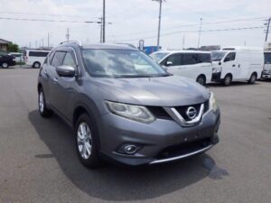 2015 Nissan X-Trail in the Bahamas – Versatile and durable SUV available for export from JC Export, perfect for island adventures.